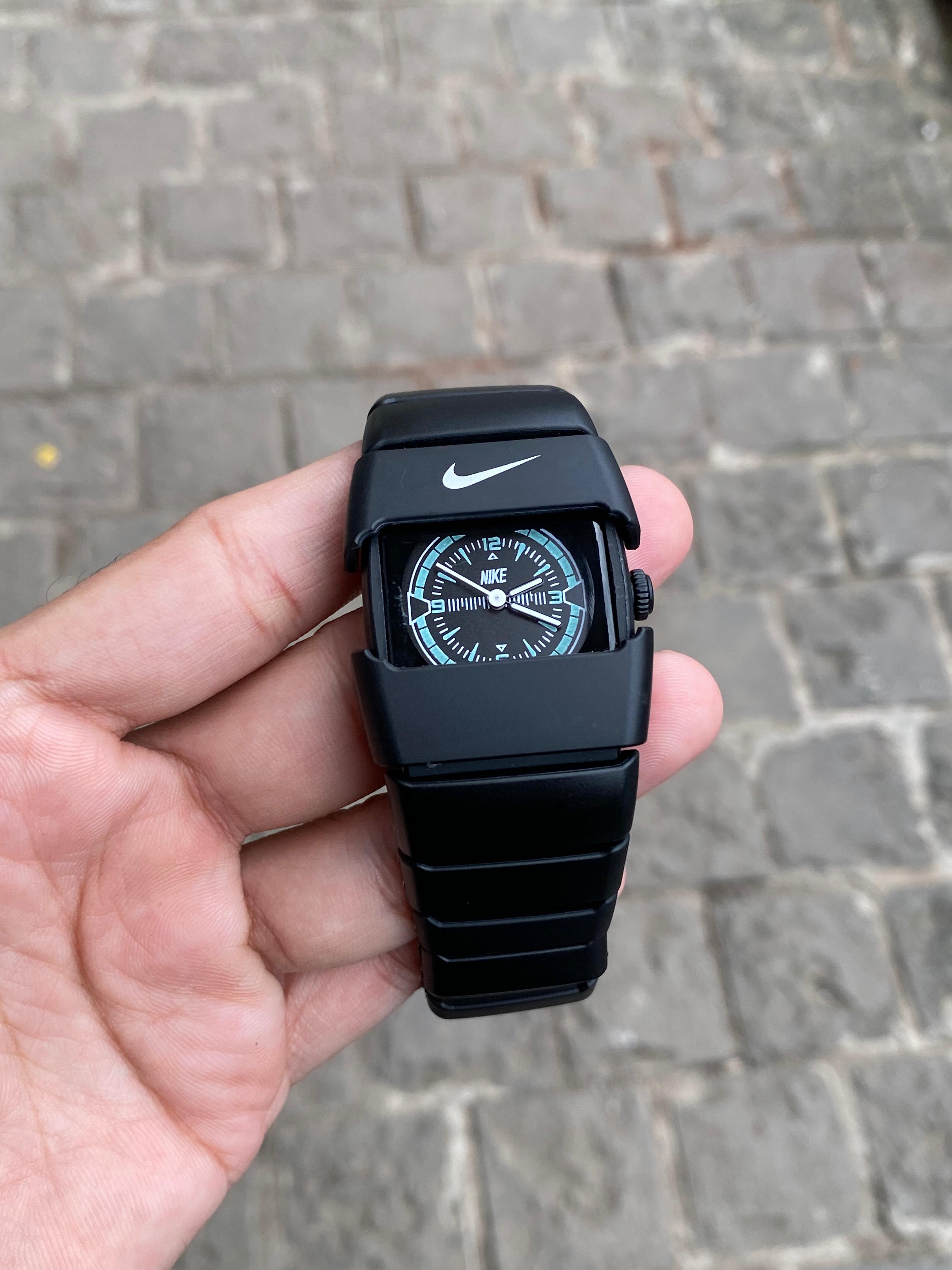NIKE WATCH